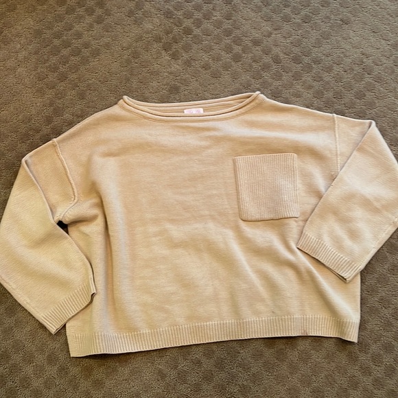 Pink Lily Sweaters - Pink Lily Camel Sweater Size Small